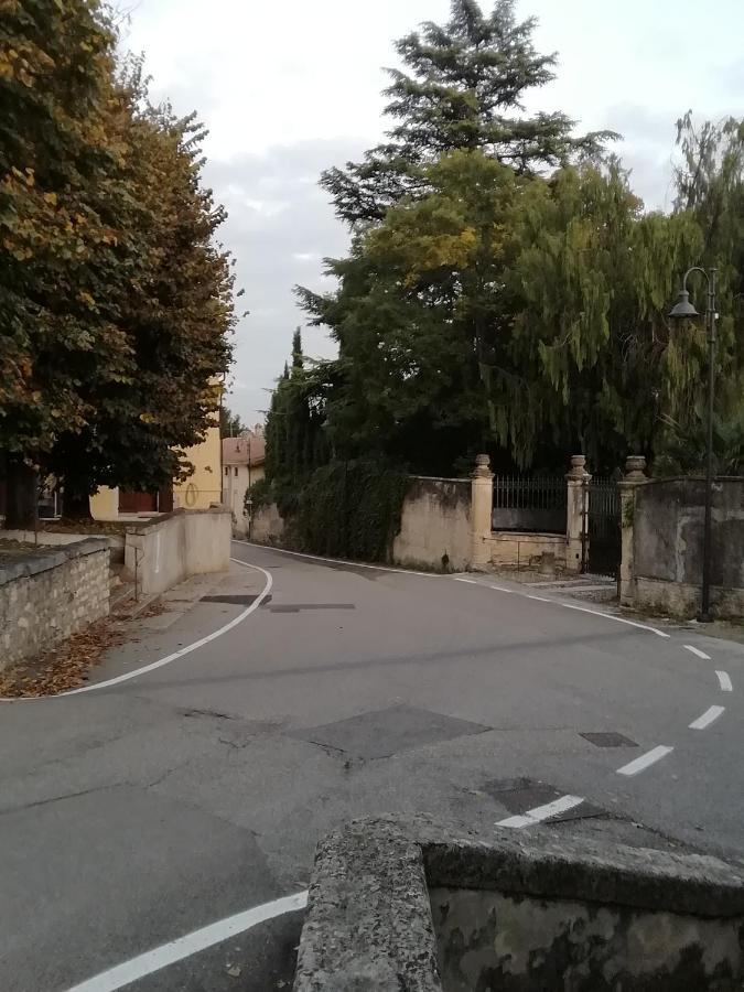 Alloggio Verona Est S. Pietro Lavagno Buitenkant foto